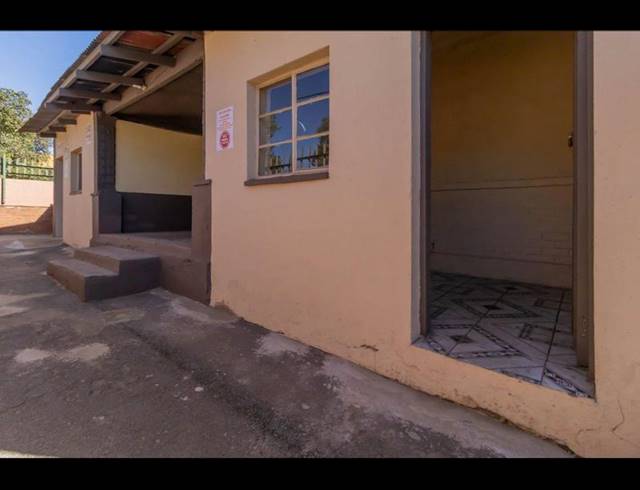 26 BEDROOM HOUSE FOR SALE IN BRAKPAN CENTRAL